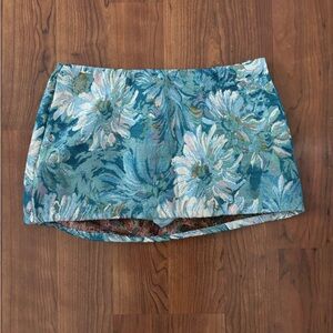 Pitaya Floral Mini Skirt - Blue and White